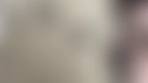 Ich P**se in die Dusche! Du hast du Gelegenheit mich im Badezimmer zu bespannen… erst lasse ich meinen geilen Saft in die dusche plätschern und dann seife ich meinen ganzen Körper heiß ein und wasche