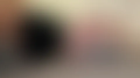 Guten Abend da draussen, ich habs Heim geschafft und mir ist aufgefallen das keiner auf meinem sofa auf mich wartet, wie schadeeeee 🫣 Hmm also hier ist noch platz du musst dich nur trauen!!!!! Bin a