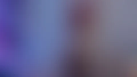 Andreaskreuz, Dildo und Domi Gefesselt bin ich dem Dildo in meiner P***y und dem Domi an meinem Kitzler ausgeliefert