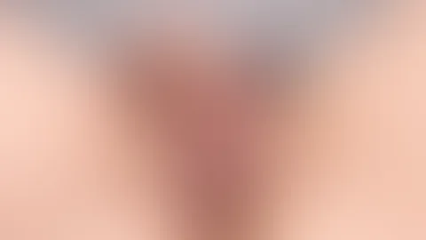 Ich bin schon schön feucht und bereit für deinen harten S*****z und deine Zunge 🍆💦