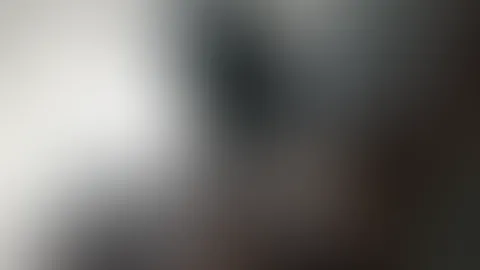 Ouikie mit c******e Video, meine Titten wackeln richtig geil