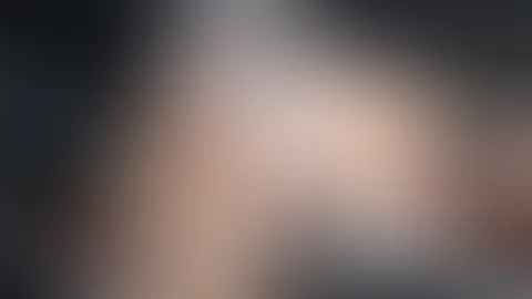 Heimlich im Auto besorgt