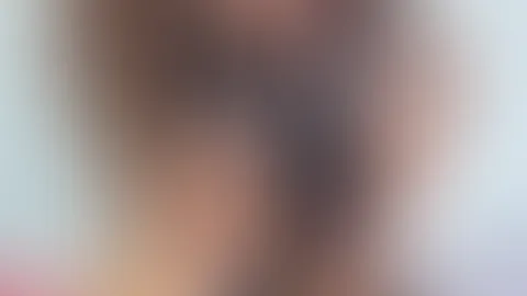 meine Leidenschaft ist die Fotografie , eine Fantasie zu schaffen und euch mit in meine Fantasien eintauchen zu lassen ^^