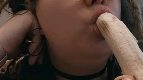 🍌 yummy, Bananen enthalten viel Eisen...