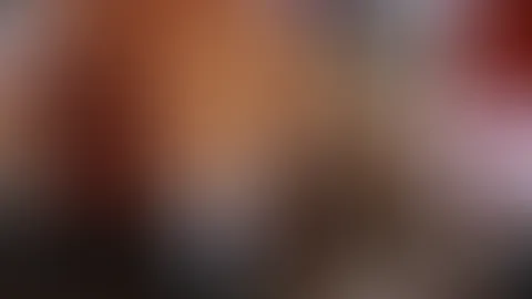 Nackt in der Küche! Hast du Lust auf einen Kaffee oder auf meine Riesentitten?