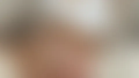 Sieht doch kuschelig aus, oder? Komm doch zu mir – vielleicht werden wir dann etwas unartig. 😌