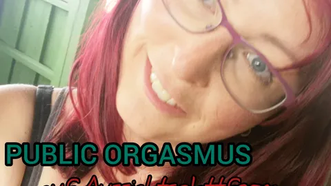 Public ORGASMUS auf Aussichtsplattform