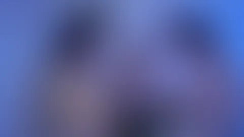 Rosella Extrem im Amateurpornoclub. Da war Sie erstaunt das die Männer schön startklar waren und schon scharf aufs f**ken. Es ging auch schnell rund.