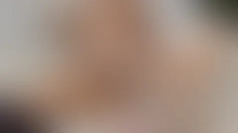 Nachmittags aufgegeilt... mit Papier an der P***y (fragt mich bitte nicht wieso, ich hab keine Ahnung 🙈)