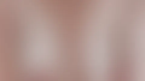 Ich brauche Frühstück... Dein S*****z in meinen Mund 👄 und deine Hände ✋️ an meinen Tittchen 🍒