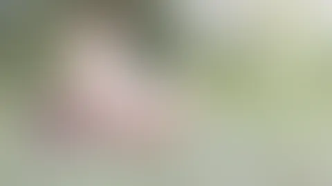 Mit rasierter M****i abgep**st