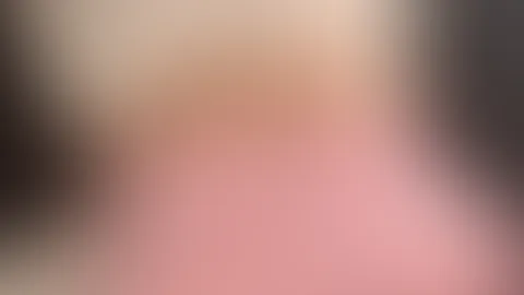 Kommst du zwischen meine Beine? 😈