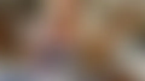 Na, soll ich auch mal an deinem Würstchen zuzeln😜