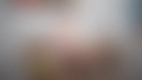 Spontaner F**k auf dem Küchentisch! Titten c*****t!