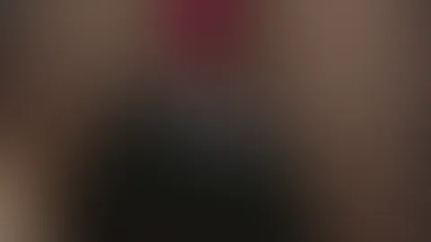 Schau dir an wie ich den Lush an meine p*ssy halte ind seinen Schw*nz mit meinem Füßen verwöhne 😈