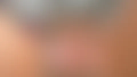 Kannst du erkennen was er hier ausgelöst hat🥵😈🤔?Wisst ihr was ich mir immer vorstelle? Wie ich richtig schön lange und intensiv geleckt werde👅. Ich liebe es schön nass zu sein und dann kommt sowas