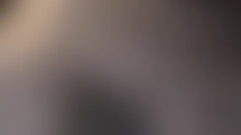 Teaser Nr. 1🤫 …psst es ging sogar soweit das ich bin zu meinem Tisch gespritzt habe … Im Strahl!🤯🤯💦
