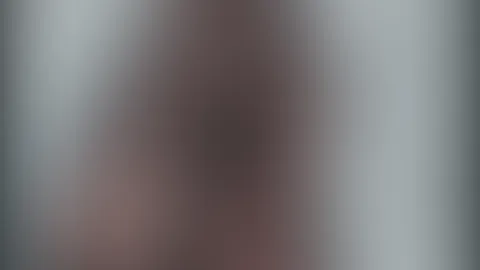 Ich mag Strumpfhosen nicht… aber Nylonstrümpfe sind was ganz anderes 😏🖤 Sie umschmeicheln die Beine so zart, die Haut schimmert durch, Füße sehen noch eleganter aus und Zehen locken durch den durchs