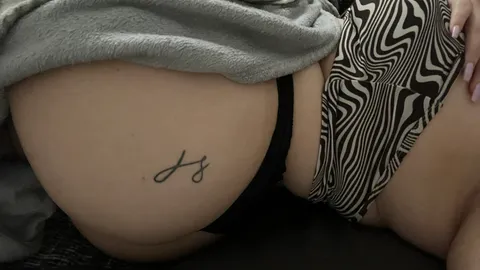 Unrasierte P***y Massieren 🥵🐱💦