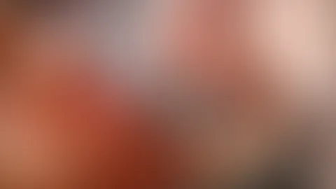 S****a von zwei Schwänzen im Januar ab bekommen und komplett vollgespritzt worden ! Damit mir heiß wird !!!