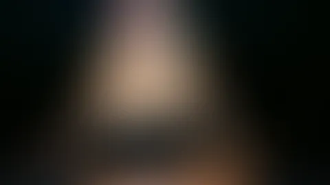 Posen auf dem Balkon