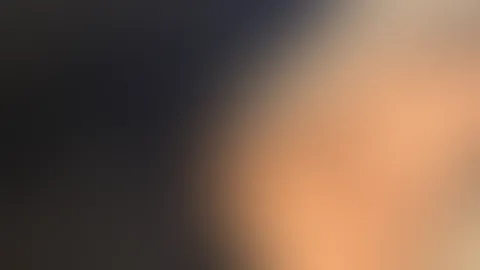 Gerade beim Arzt, kurz das Oberteil hochgerutscht😈💦