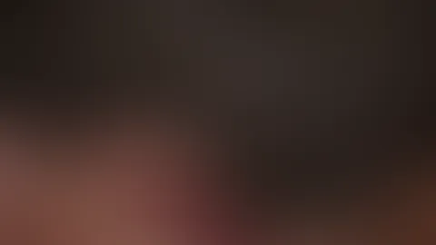 Meine M****i strichele ich Schin sehr gerne.. Vor allem wenn der Lush drin ist..