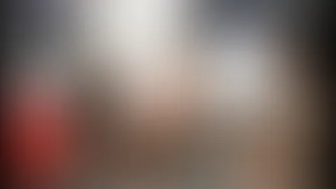 Lolicoon, Nora und ich lieben es mit Balloons zu spielen. Damit kann man auch so viele verschiedene geile Sachen anstellen.