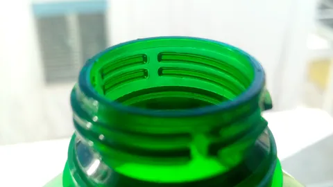 P**se in eine Flasche