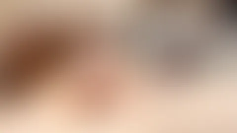 Eine heftige Spermaladung direkt in den Mund gespritzt