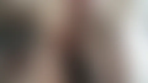 Dominante Stalkerin bricht ein und reitet S*****z ab