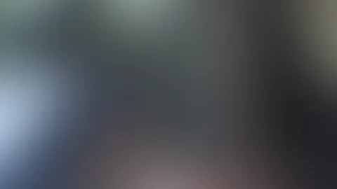 Soll ich auch bei dir solange mit meiner Zunge an deiner Eichel spielen bis du a******zt 🤭 ?