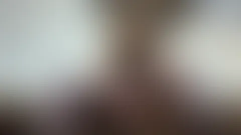 Selfmade mit Mega-Holz-Dildo | 4K