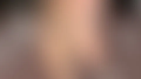 Meine Füße sind so müde… 😈 Wer ist bereit, mir eine richtig gute Fußmassage zu machen? Damit ich entspannt daliegen kann, während du fleißig mit deinen Händen arbeitest… 💦