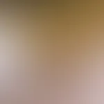 Sehr heiße und sexy P***y Bilder von mir! Ich dehne meine P***y und man sieht ganz genau mein enges Loch!