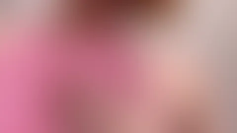 Wie findet ihr das Kleid, soll ich es mir holen? 😊