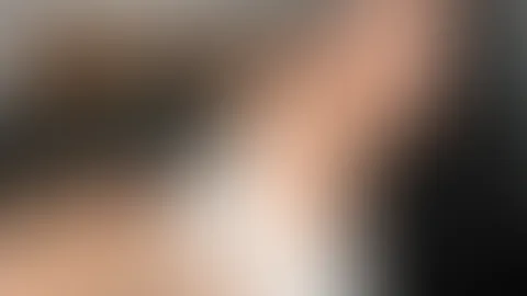Legst du dich zu mir? Und dann haben wir ein bisschen Spaß zusammen 😈💋