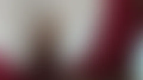 Um dir deinen Tag zu versüßen und das Herzinfarkt risiko zu senken. Gefallen dir meine brüste wie sie hin und her schwingen?