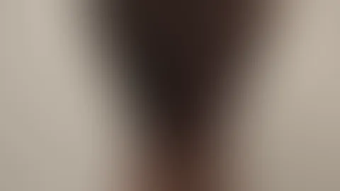 Pssst 🤭 auf einmal ging die Kamera an auf der Arbeit und Zack sind Fotos entstanden. Kurz horny gewesen in der Nachtschicht, was passiert heute? Bist du dabei, wie sehen uns im Chat 🤤🤤😉😬🔥🔥💦