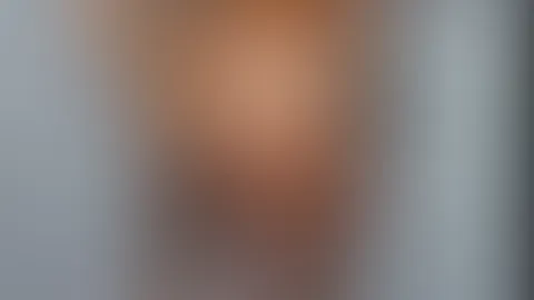 Willst du mich nicht in der Dusche besuchen und mich von hinten ran nehmen