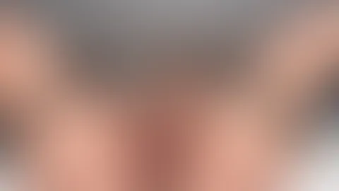 Ich bin schon ganz feucht für dich... Ich warte darauf dass du mir noch was hartes reinschiebst von dir 😈