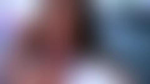Süße Freundin wird geil auf die Couch gef**kt!