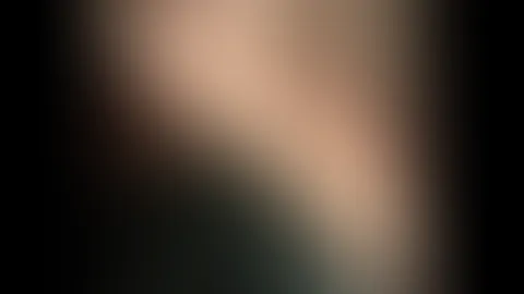 Spontane Aktion auf dem Sofa