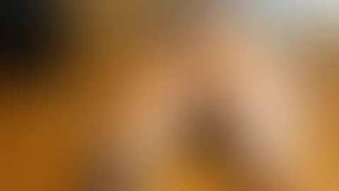 Mal wieder ein Custom Video das ich hier für einen Follower gemachte habe. LUST AUF SAHNE IM A***H??😜 Irgendwie ein geiles Gefühl… Zum Schluss hab ich mir noch den Dildo bis zum Anschlag in den Hals