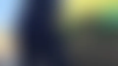 Zeit für eine zigaretten Pause. Es ist so verdammt kalt draußen, aber ich zeig dir trotzdem meine p***y und meine boobies