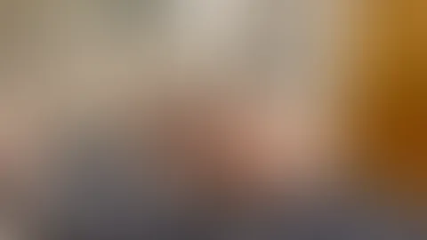 Blasvideo mit Rosa Handschuhe🥵👅 Ich trage Rosa Einweghandschuhe ansonsten bin ich nackt! Wir sind beide ganz zu sehen und ich blas ihm schön einen👅🥵 Video ist mit Ton!!