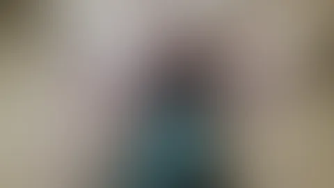 Hmm ihr bewundert doch bestimmt gerne wie ich mein F**k Fötzchen schön für euch aufhalte und Tröpfchen für Tröpfchen von meinem Geilen Mösen Sekt heraus kommt und es mir schön über meine Hände meine S