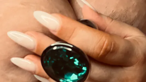 💚Plug und P***y Nahaufnahme 💚