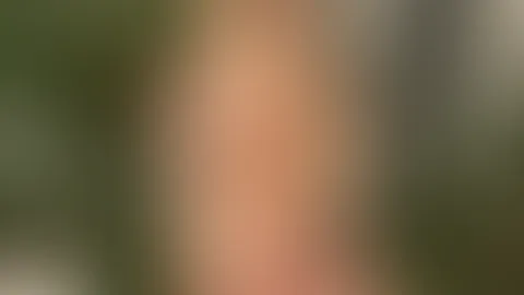 😈