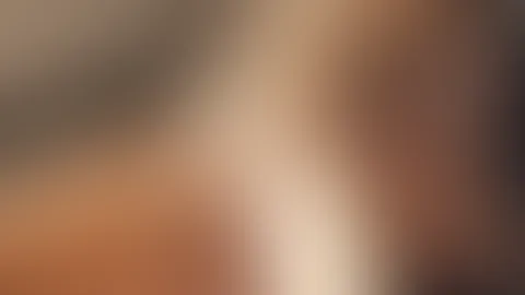Soll ich mich auf dich setzen und deinen S*****z reiten,  bis du in meine kleine Teen-F***e a******zt?